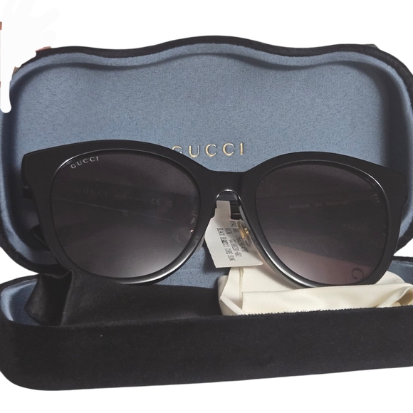 Gucci Sunglasses - Picture 3 of 13